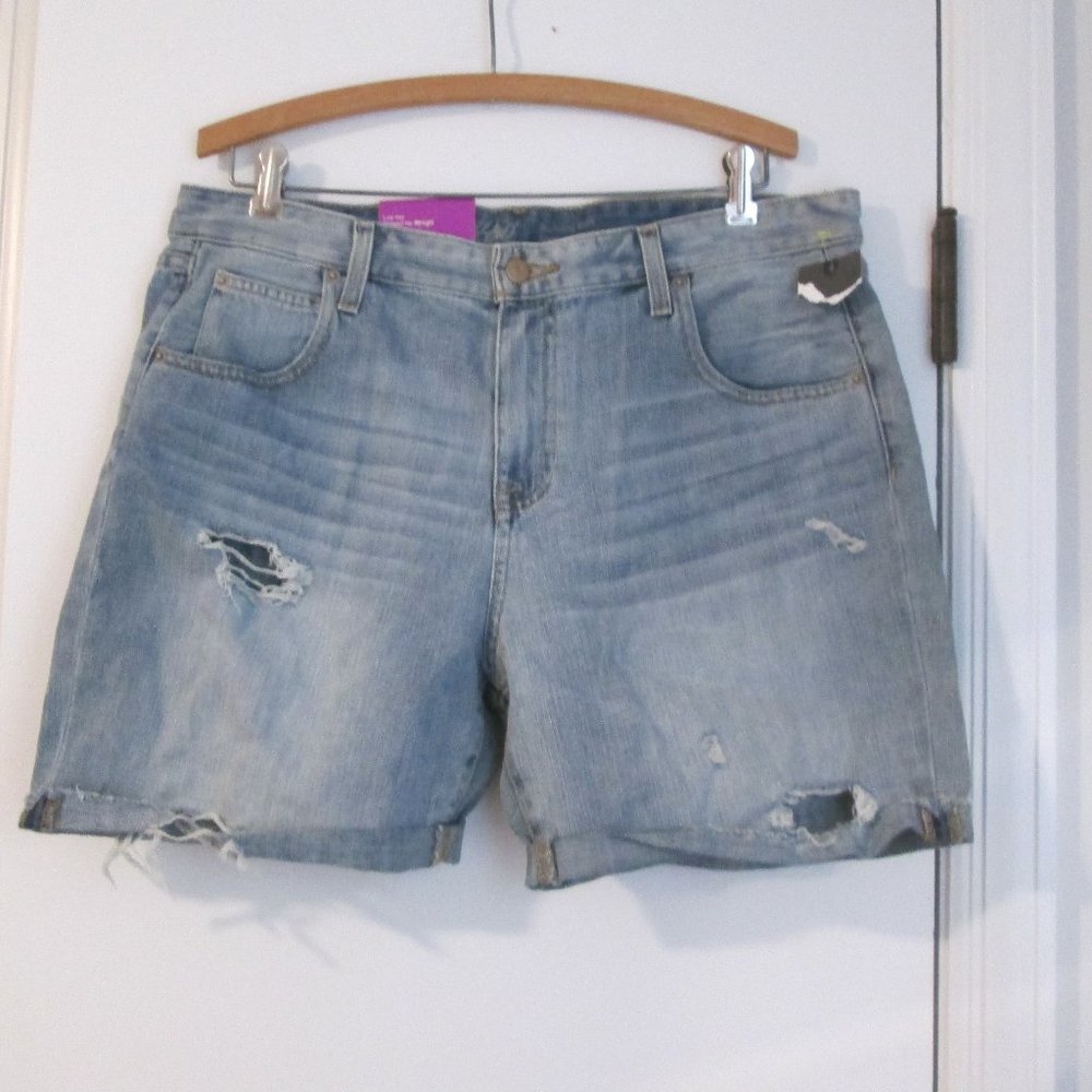 NWT Boyfriend Blue Jean Denim Shorts Low Rise Relaxed Fit Distressed 6" inseam
